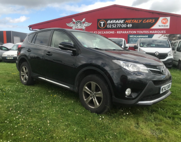 TOYOTA RA4  LOUNGE - 150 CH / 8 CV - 5 PLACES - 11 500€