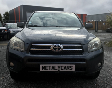 TOYOTA RAV4 - 177CH / 11 CV - 5 PLACES - 8 000 €