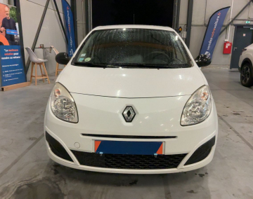 Renault Twingo II 1.2 LEV 16v - eco2 - 75CH / 4CV - 5 PLACES / 3 PORTES - 5 790 €