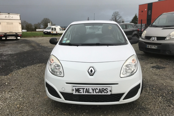 Renault Twingo II 1.2 LEV 16v - eco2 - 75CH / 4CV - 4 PLACES / 3 PORTES - 5 790 €
