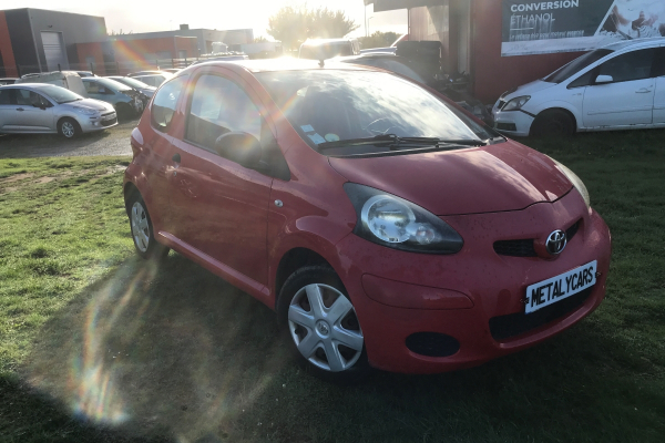 TOYOTA AYGO 1.0 VVTI BIOCARBURANT - 68CH / 4CV - 4 PLACES / 3 PORTES - 2 890€
