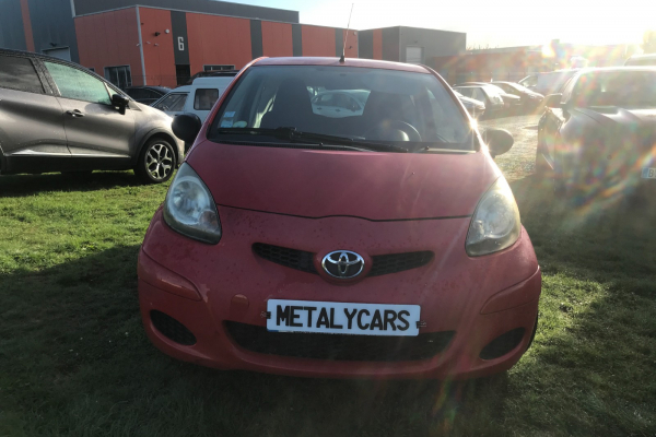TOYOTA AYGO 1.0 VVTI BIOCARBURANT - 68CH / 4CV - 4 PLACES / 3 PORTES - 2 890€