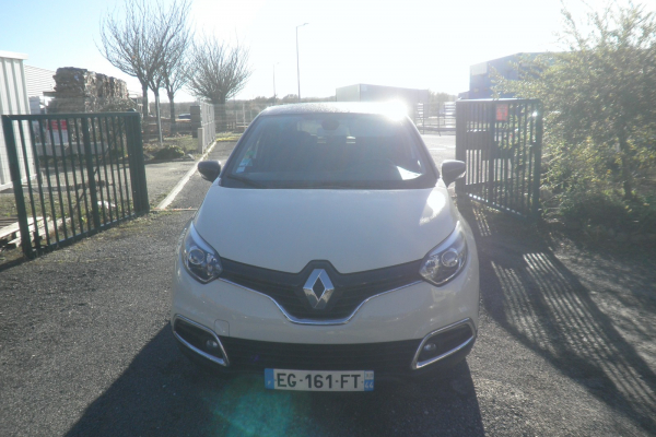 RENAULT CAPTUR 1.2 TCE FINITION INTENSE - EDC6 - 11 990 €