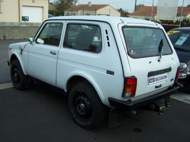 LADA NIVA 4X4 - 1.7L BICARBURATION ESSENCE / GPL  => CARTE GRISE GRATUITE