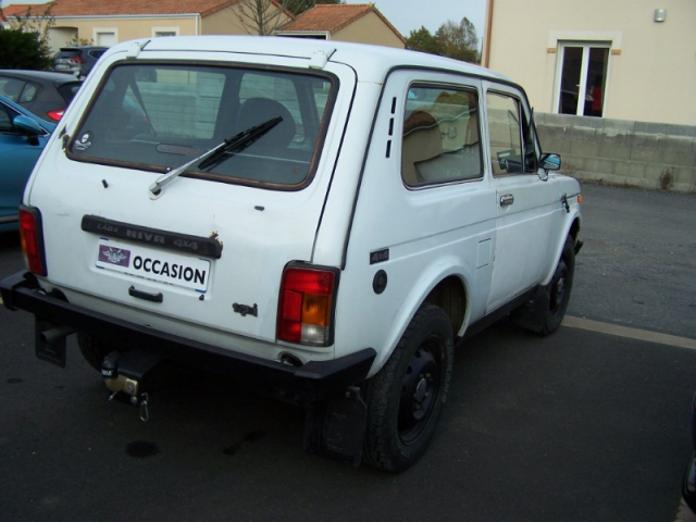 LADA NIVA 4X4 - 1.7L BICARBURATION ESSENCE / GPL  => CARTE GRISE GRATUITE