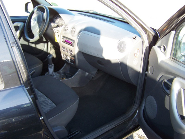 DACIA SANDERO 1.4 MPI 75 GPL AMBIANCE - 5 PLACES / 5 PORTES - NOIRE