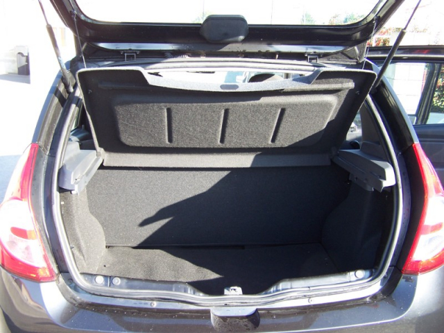 DACIA SANDERO 1.4 MPI 75 GPL AMBIANCE - 5 PLACES / 5 PORTES - NOIRE