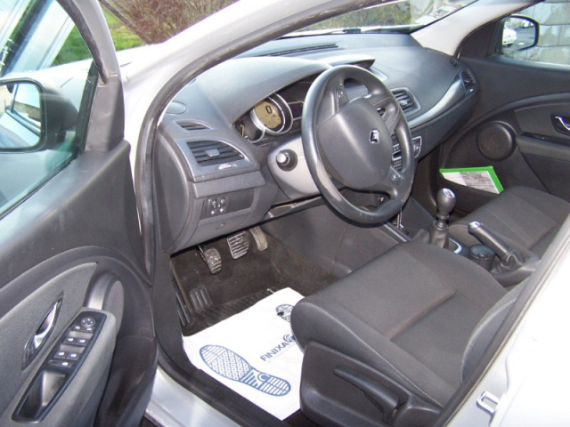 RENAULT MEGANE III (2) 1.5 DCI 110 FAP EXPRESSION ECO2  - GARATIE 6 MOIS -