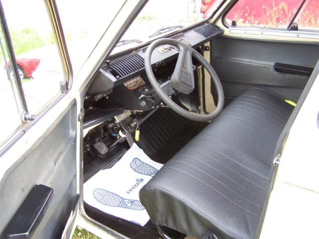 CITROEN DYANE 6 - 1976 - EN TRES BON ETAT - LUSTREE NETTOYEE REVISEE