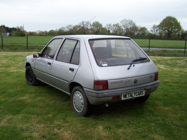 PEUGEOT 205 1.1l 60cv SACRE NUMERO 5P