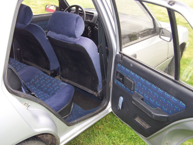 PEUGEOT 205 1.1l 60cv SACRE NUMERO 5P