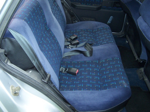 PEUGEOT 205 1.1l 60cv SACRE NUMERO 5P