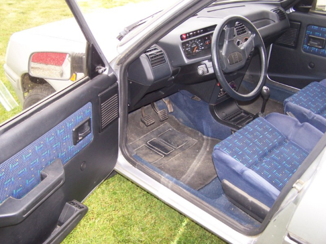 PEUGEOT 205 1.1l 60cv SACRE NUMERO 5P