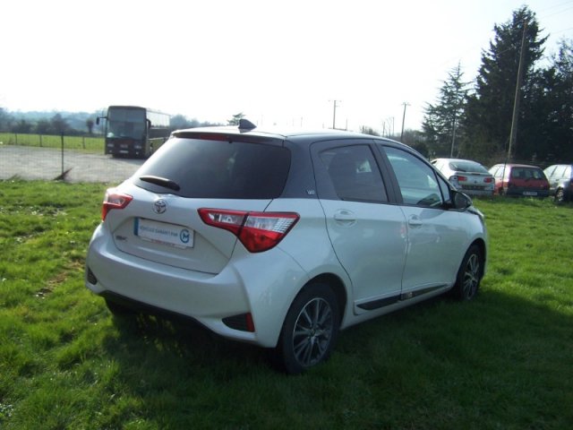 Toyota Yaris 110 VVT-i Design Y20 - 5 PLACES - 5 PORTES - 1ere main