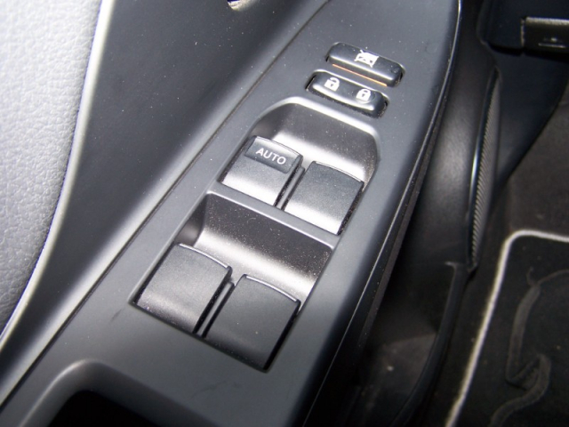 Toyota Yaris 110 VVT-i Design Y20 - 5 PLACES - 5 PORTES - 1ere main