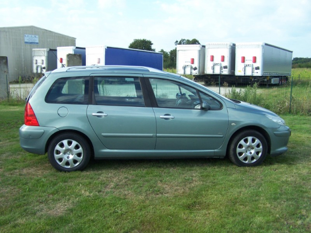 Peugeot 307 SW 1.6 HDI 90ch - 5 PLACES / 5 PORTES