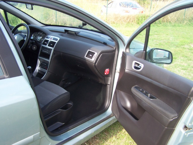 Peugeot 307 SW 1.6 HDI 90ch - 5 PLACES / 5 PORTES