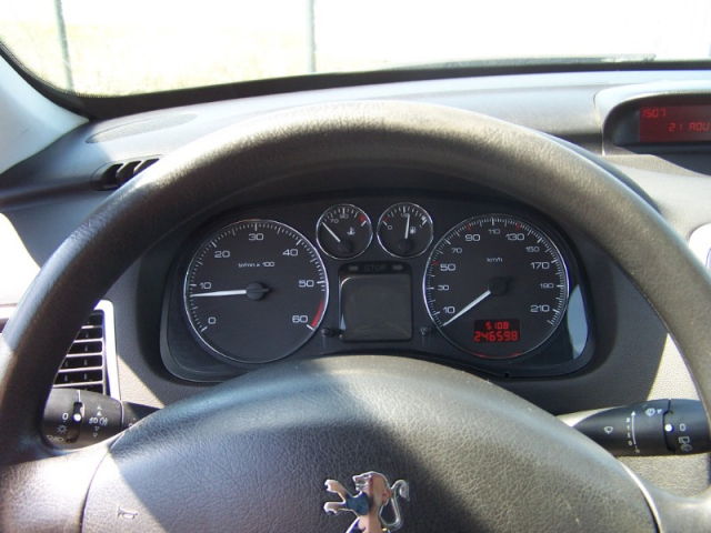 Peugeot 307 SW 1.6 HDI 90ch - 5 PLACES / 5 PORTES