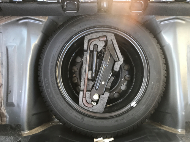 PEUGEOT 107 1.0 TRENDY 68CH / 4CV - 4 PLACES / 5 PORTES - COLORIS GRIS