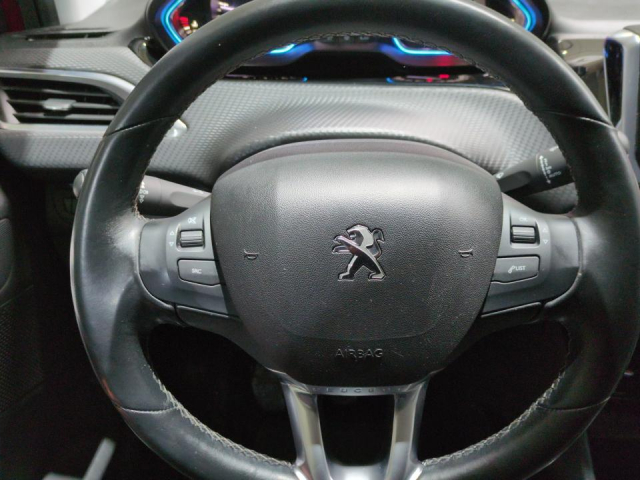 PEUGEOT 2008 BLUEHDI 100CH S&S BVM5 ALLURE - 5 PLACES / 5 PORTES