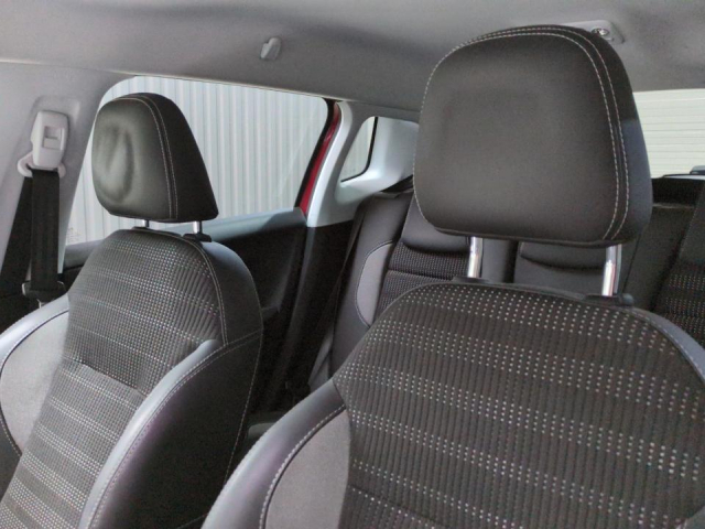PEUGEOT 2008 BLUEHDI 100CH S&S BVM5 ALLURE - 5 PLACES / 5 PORTES