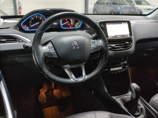 PEUGEOT 2008 BLUEHDI 100CH S&S BVM5 ALLURE - 5 PLACES / 5 PORTES