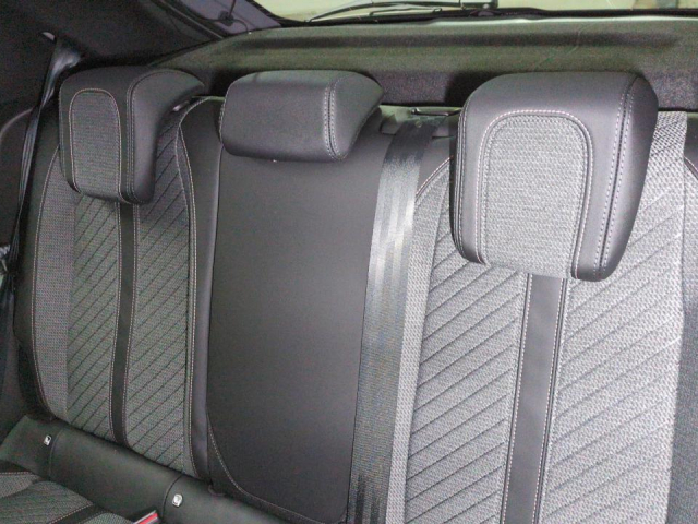 PEUGEOT 208 HYBRID 145 BVA E-DCS6 ALLURE + SIEGES CHAUFFANTS - 5 PLACES / 5 PORTES