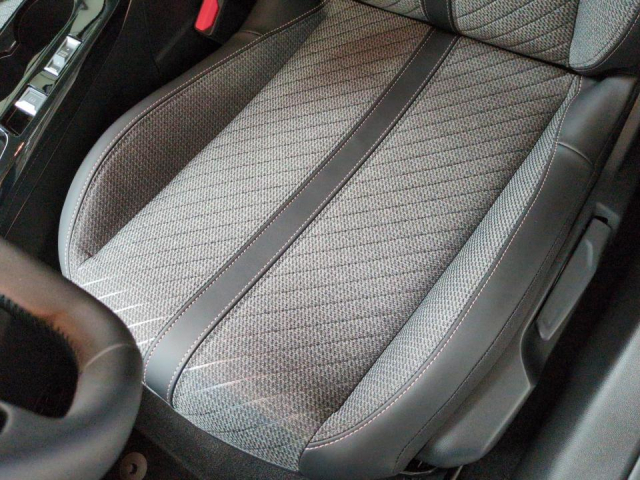 PEUGEOT 208 HYBRID 145 BVA E-DCS6 ALLURE + SIEGES CHAUFFANTS - 5 PLACES / 5 PORTES