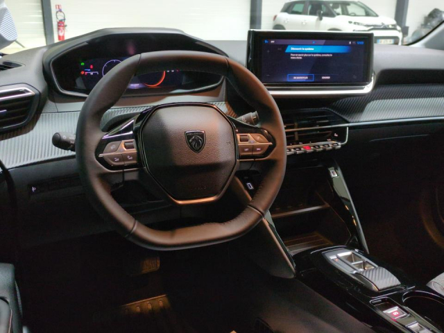 PEUGEOT 208 HYBRID 145 BVA E-DCS6 ALLURE + SIEGES CHAUFFANTS - 5 PLACES / 5 PORTES