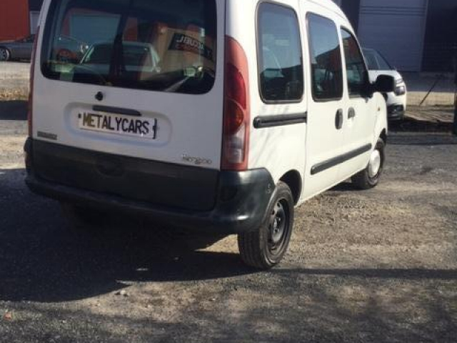Renault Kangoo 1.2 - 58 CH / 6 CV -  5 places - CT OK - 1 990 €