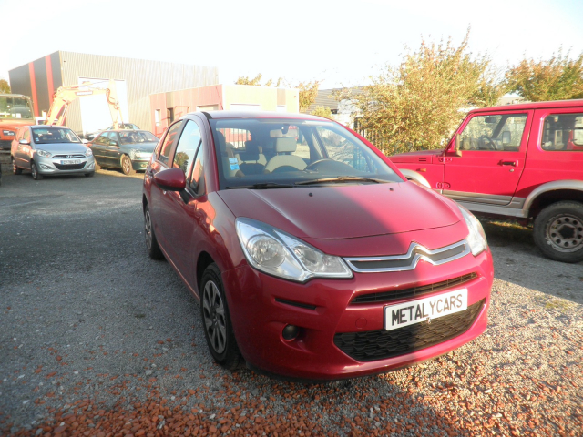 Citroën C3 II ATTRACTION 1.0 VTi 68ch  - 5 PLACES / 5 PORTES - Rouge Rubi