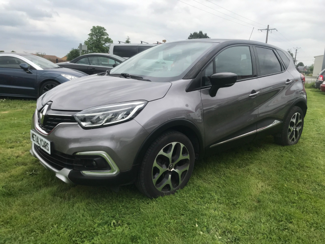 RENAULT CAPTUR 0.9 TCE 90 CH INTENSE - 5 PLACES / 5 PORTES - 9 900€