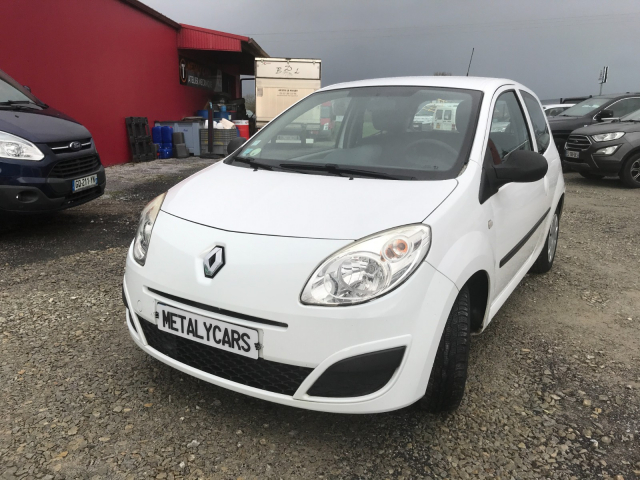 Renault Twingo II 1.2 LEV 16v - eco2 - 75CH / 4CV - 4 PLACES / 3 PORTES - 5 790 €
