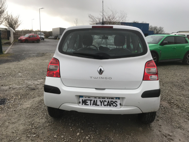 Renault Twingo II 1.2 LEV 16v - eco2 - 75CH / 4CV - 4 PLACES / 3 PORTES - 5 790 €