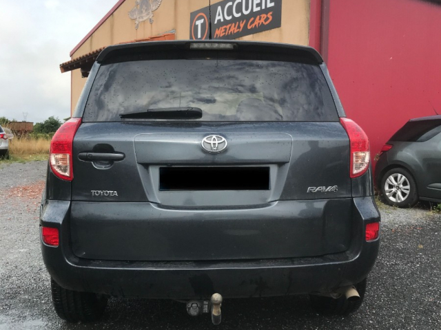 TOYOTA RAV4 - 177CH / 11 CV - 5 PLACES - 7500€