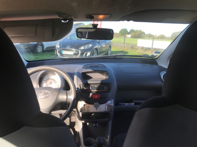 TOYOTA AYGO 1.0 VVTI BIOCARBURANT - 68CH / 4CV - 4 PLACES / 3 PORTES - 2 890€