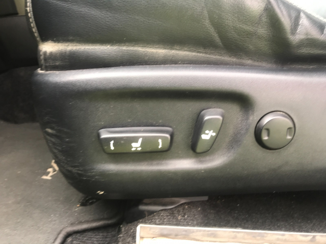 TOYOTA RAV4  LOUNGE - 150 CH / 8 CV - 5 PLACES - 11 500€ 