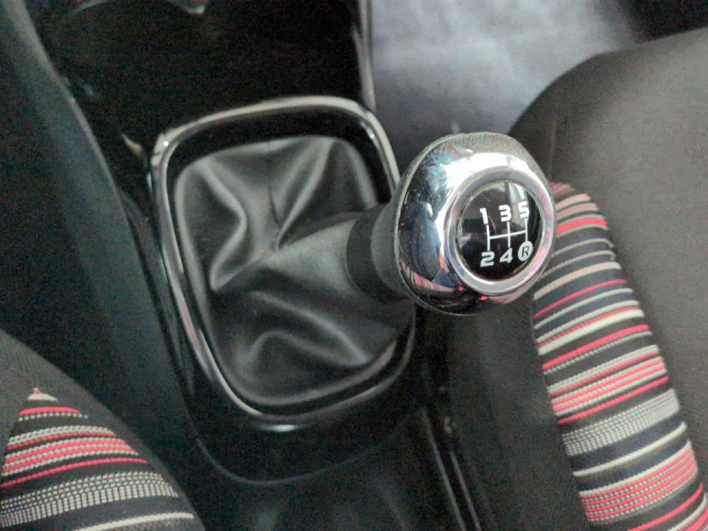 CITROEN C1 VTI 72 S&S BVM5 SHINE - 4 PLACES / 4 PORTES + HAYON