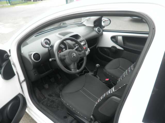 Citroën C1 1.0 12V 68ch / 4 CV -  Millenium 4 places / 3 portes - 5 490€