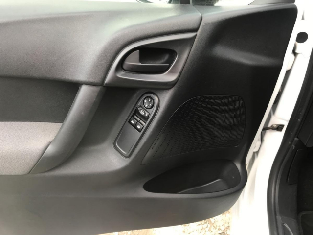 CITROËN C3 II ATTRACTION 1.0 VTI - 68CH / 4 CV - 5 PLACES - 45 000 km - 6 190€