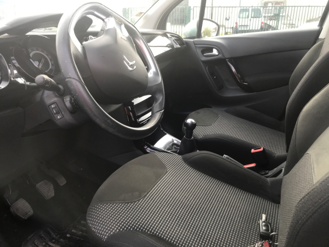 Citroën C3 II 1.2 VTI 82 CH - 4CV  5 PLACES / 5 PORTES - 6 100€