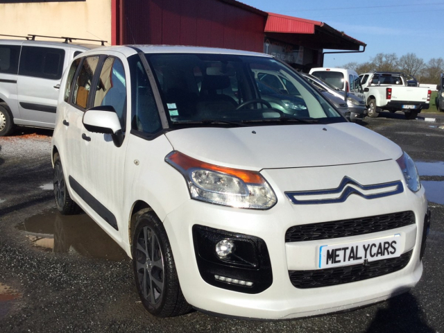 Citroën C3 Picasso 1.2 PTEC 110ch / 6 CV - Confort 5 places - 127 650 km - 6 500€