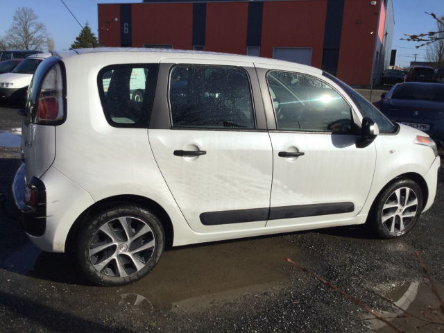 Citroën C3 Picasso 1.2 PTEC 110ch / 6 CV - Confort 5 places - 127 650 km - 6 500€