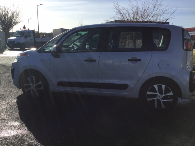 Citroën C3 Picasso 1.2 PTEC 110ch / 6 CV - Confort 5 places - 127 650 km - 6 500€