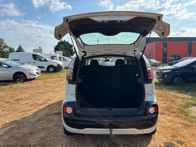 Citroën C3 Picasso 1.2 PTEC 110ch / 6 CV - Confort 5 places - 127 650 km - 6 500€