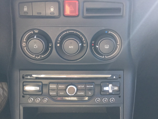 Citroën C3 Picasso 1.2 PTEC 110ch / 6 CV - Confort 5 places - 127 650 km - 6 500€