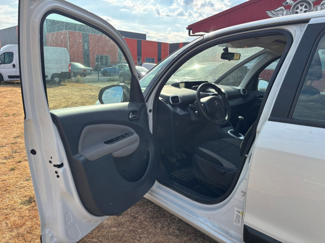 Citroën C3 Picasso 1.2 PTEC 110ch / 6 CV - Confort 5 places - 127 650 km - 6 500€