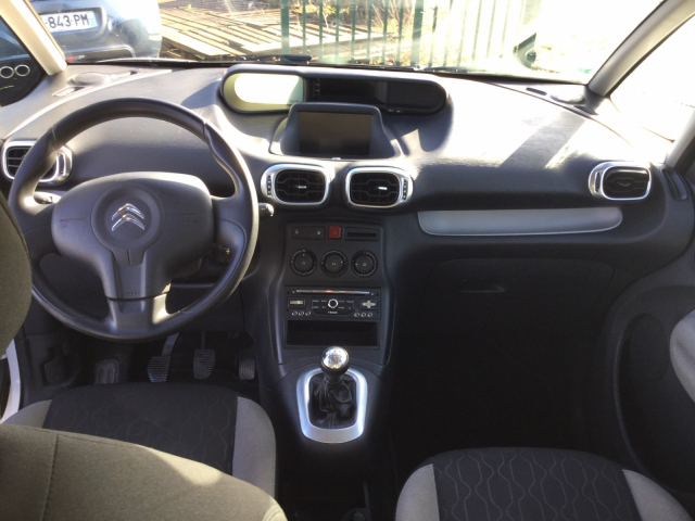Citroën C3 Picasso 1.2 PTEC 110ch / 6 CV - Confort 5 places - 127 650 km - 6 500€