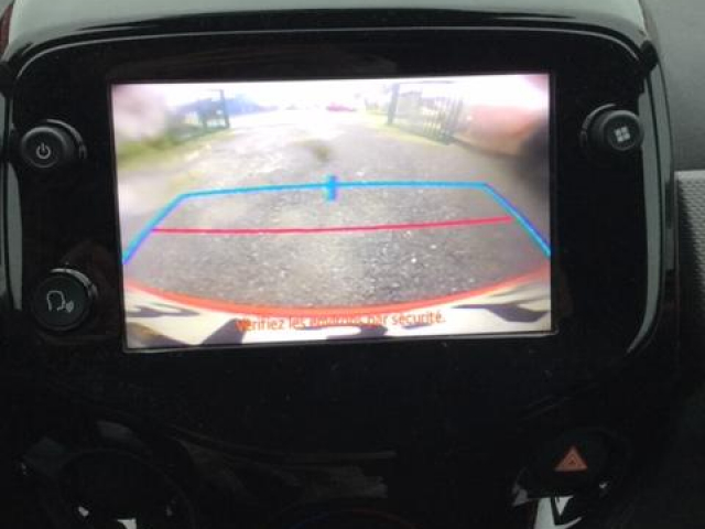 Peugeot 108  1.0 VTI - 72 CH / 4CV -  Style 5 places - CT OK - 8 990 € au lieu de 9 450€ valable jusqu'au 01/08/25