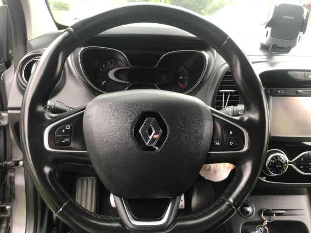 RENAULT CAPTUR 0.9 TCE 90 CH INTENSE - 5 PLACES / 5 PORTES - 9 900€